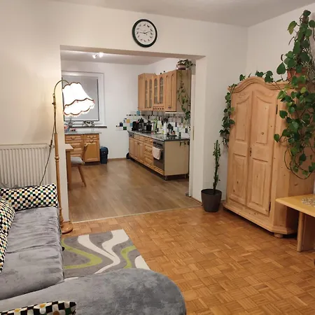 Familie Graf-nafikov * Klagenfurt am Woerthersee